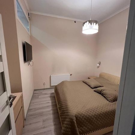 Apartments On Sholom Aleikhema Λβιβ Εξωτερικό φωτογραφία