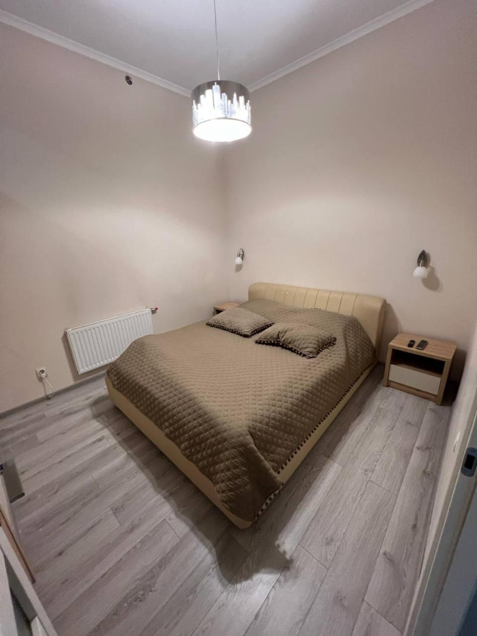 Apartments On Sholom Aleikhema Λβιβ Εξωτερικό φωτογραφία